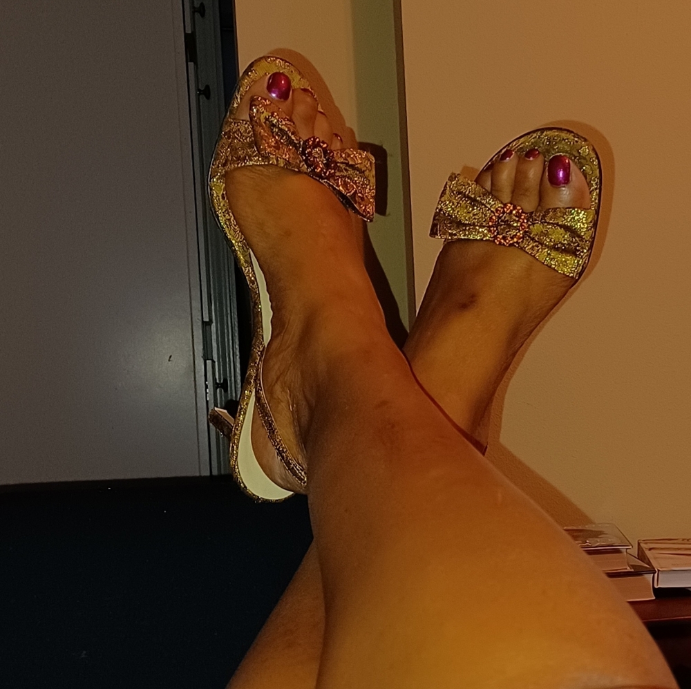 Will's Fancy Gold Brocade Evening Shoes